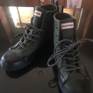 Hunter Boots,dark green with laces worn once M5/W7